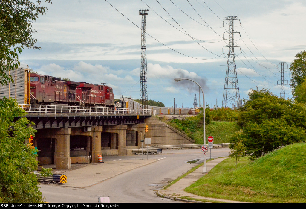 CP ES44AC & AC44CW Locomotives 